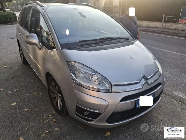 Citroen Grand C4 Picasso 2011 photo 3