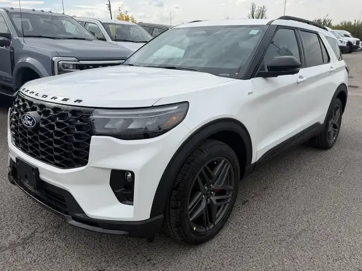 Ford Explorer 2027 photo 5