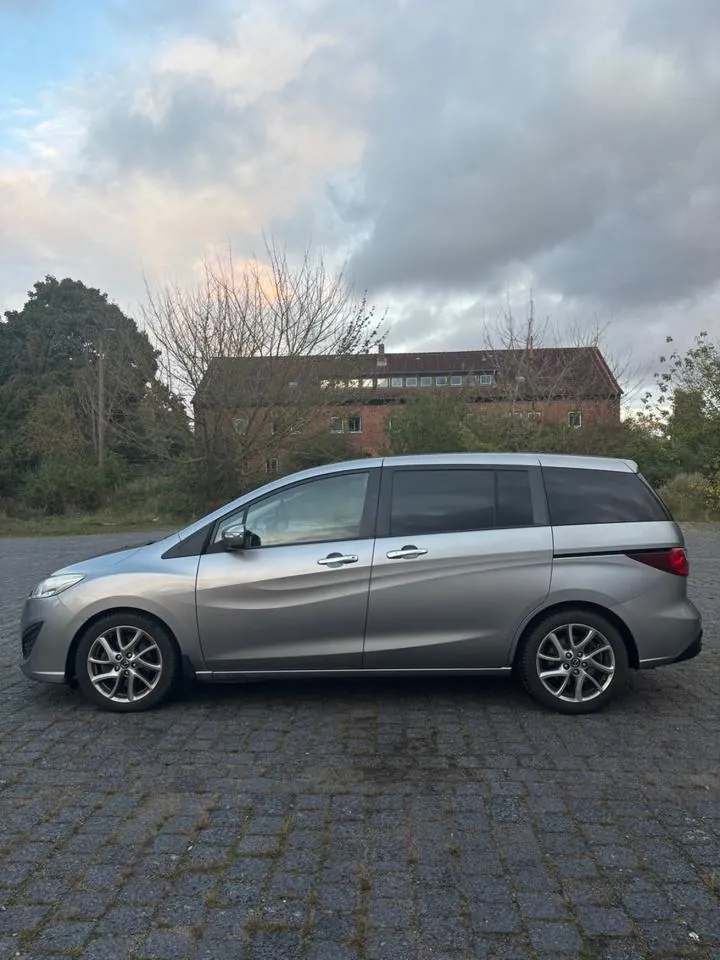 Mazda 5