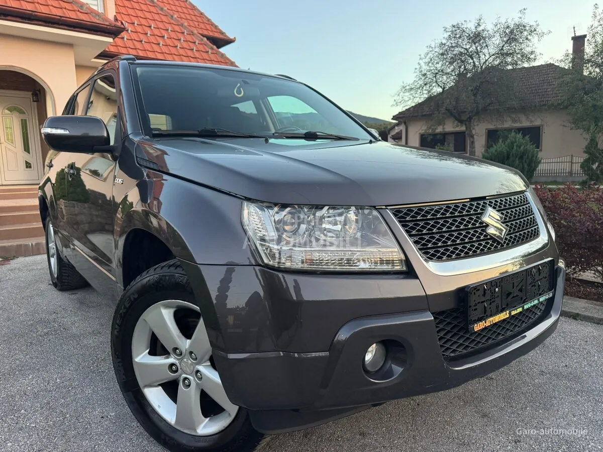 Suzuki Grand Vitara 2010 photo 4