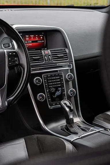 Volvo Xc60 2017 photo 3