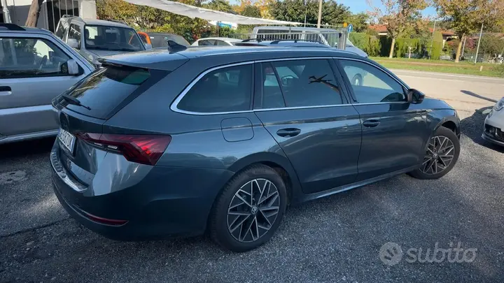 Skoda Octavia 2021 photo 2