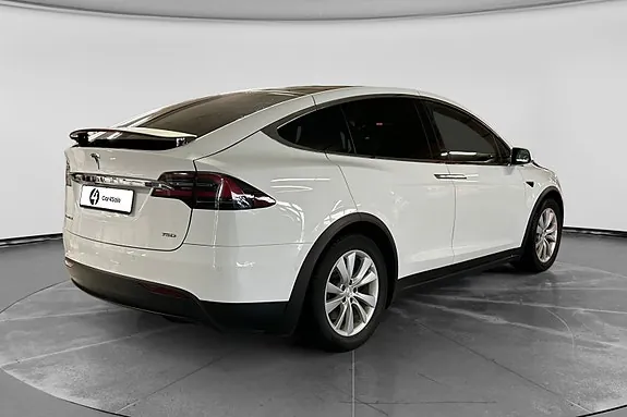 Tesla Model X 2017 photo 5