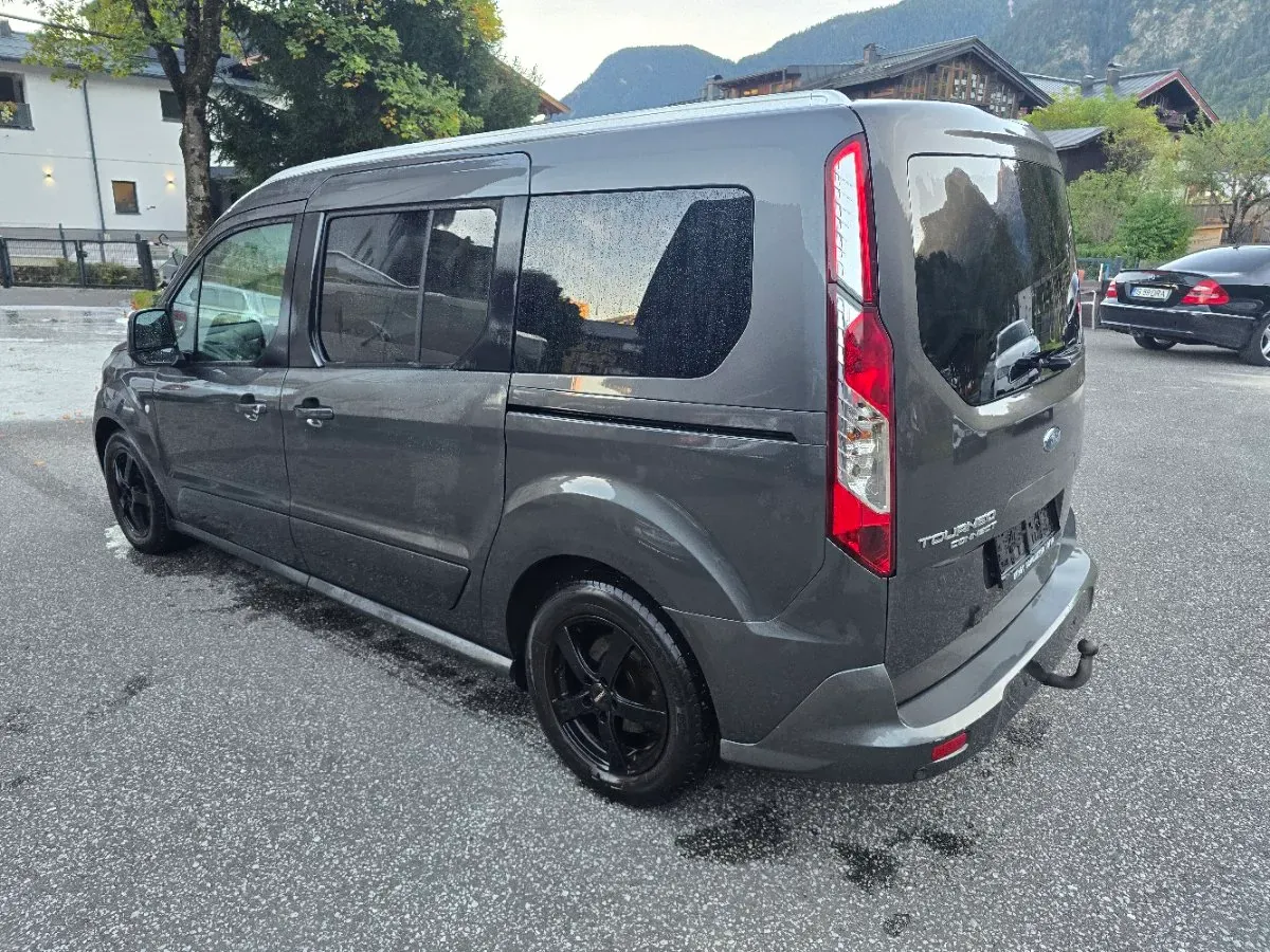 Ford Tourneo