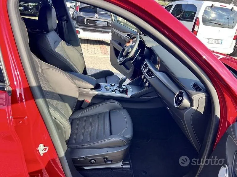 Alfa Romeo Stelvio 2025 photo 5