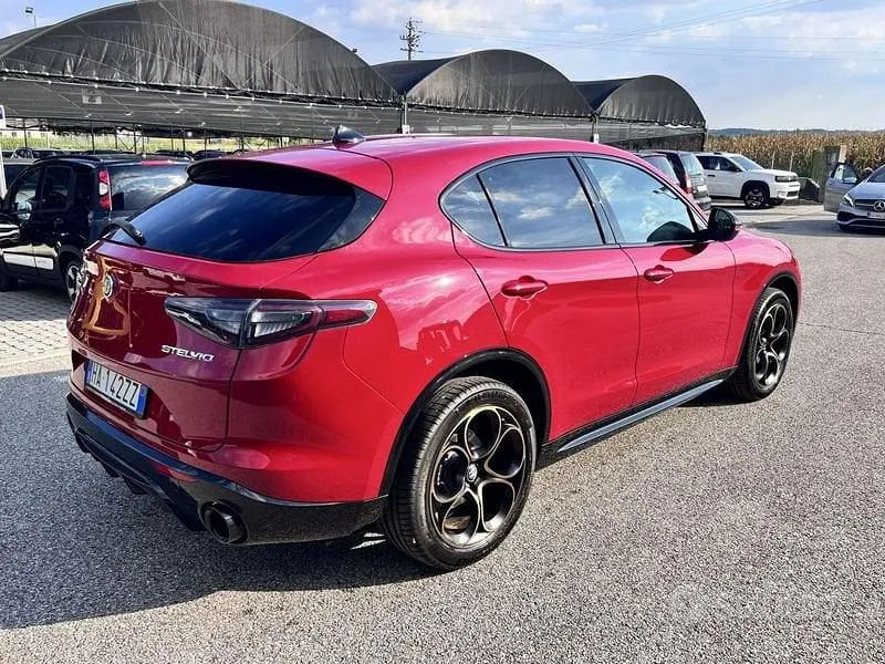 Alfa Romeo Stelvio 2025 photo 2