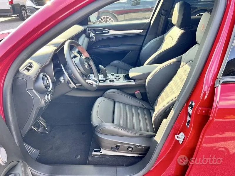 Alfa Romeo Stelvio 2025 photo 3