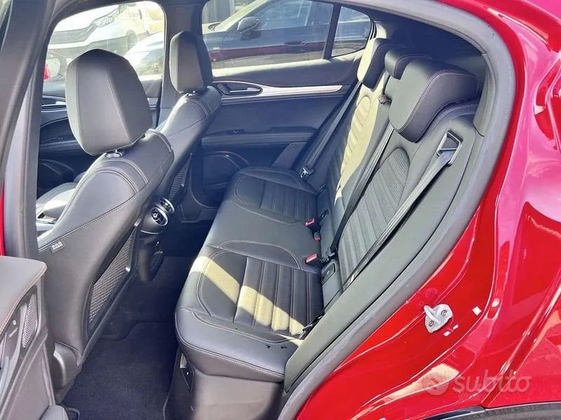Alfa Romeo Stelvio 2025 photo 4