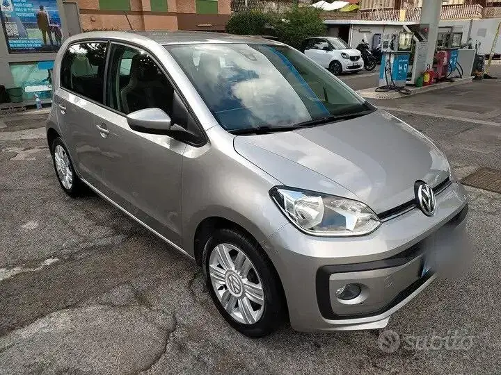 Volkswagen Up 2018 photo 2