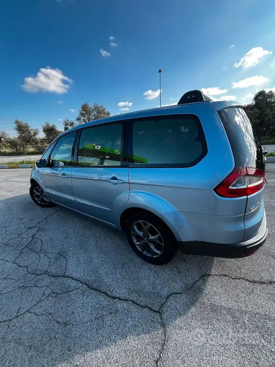 Ford Galaxy 2007 photo 3