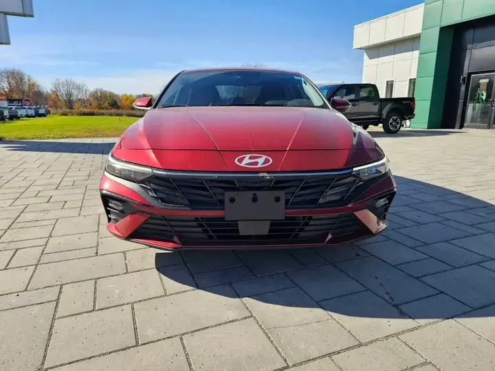 Hyundai Elantra 2026 photo 2