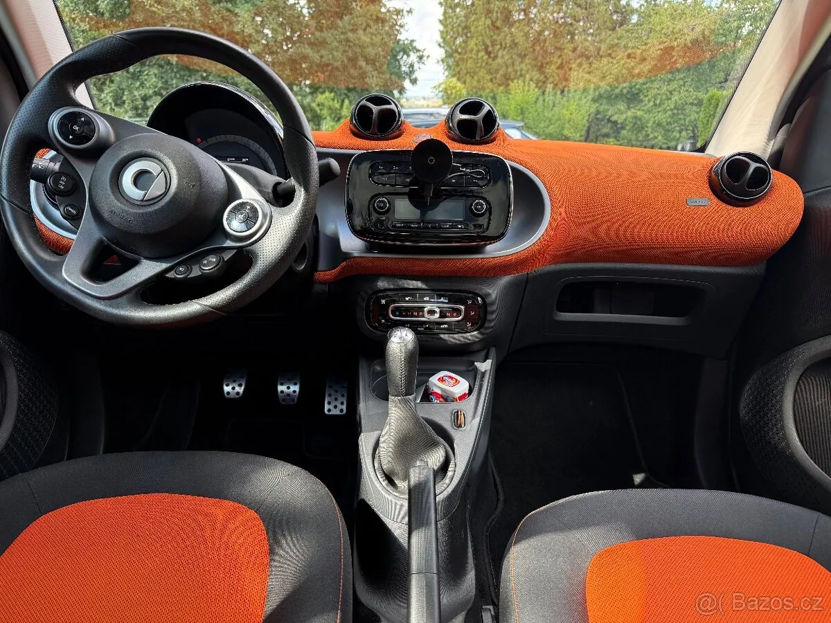 Smart Fortwo 2015 photo 2