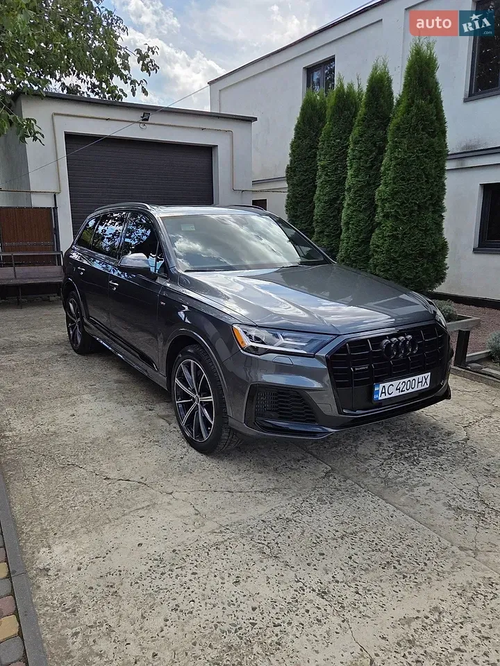 Audi Q7 2021 photo 5
