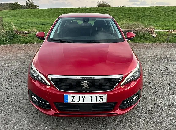 Peugeot 308 2018 photo 2
