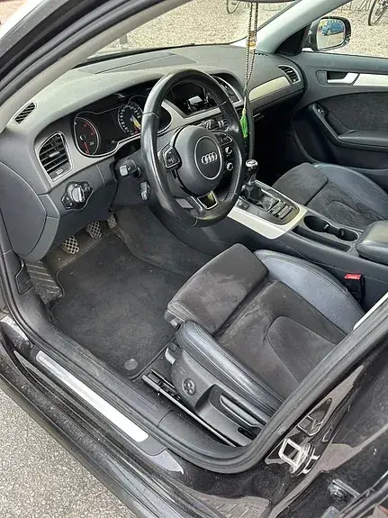 Audi A4 2013 photo 5