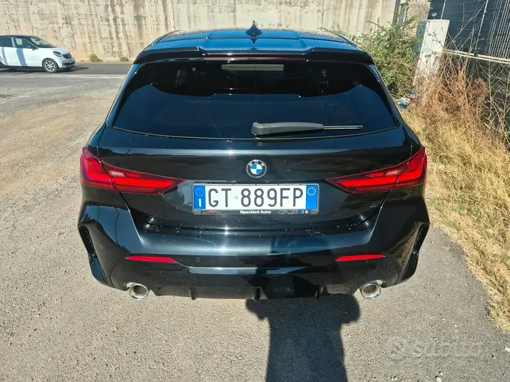 BMW 1 Series 2021 photo 2
