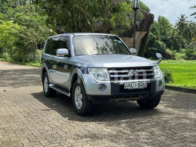 Mitsubishi Montero