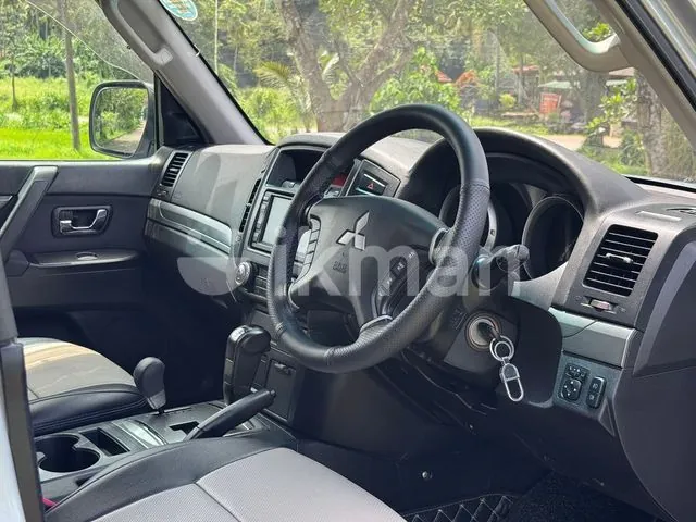 Mitsubishi Montero 2008 photo 3