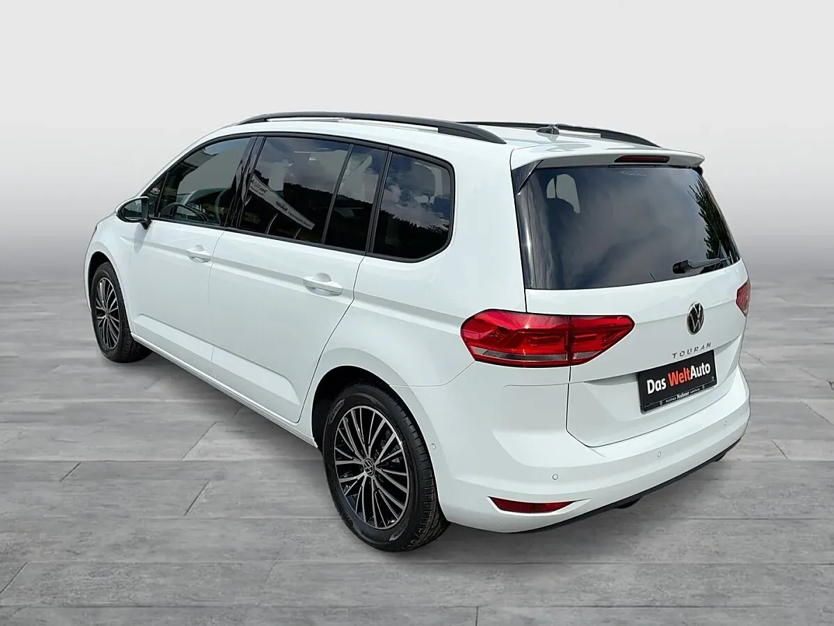 Volkswagen Touran 2026 photo 3
