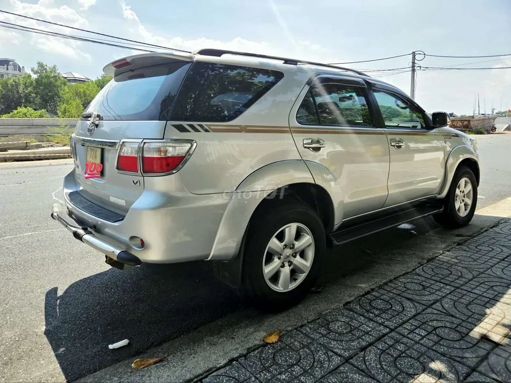 Toyota Fortuner 2013 photo 3