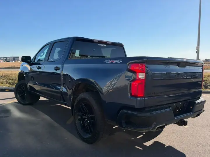 Chevrolet Silverado 1500 2021 photo 3