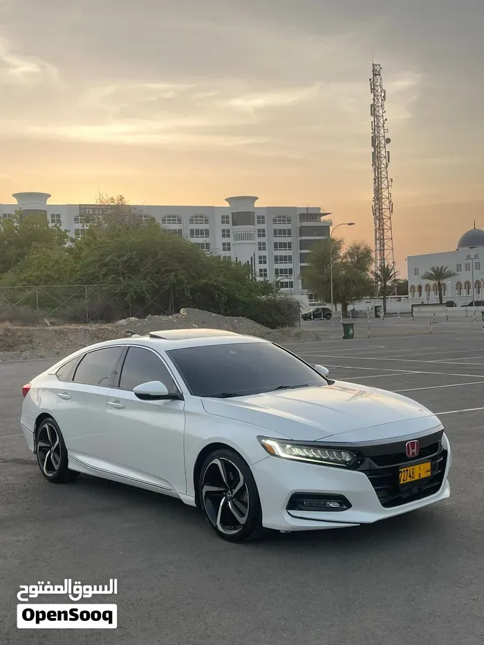 Honda Accord 2018 photo 4
