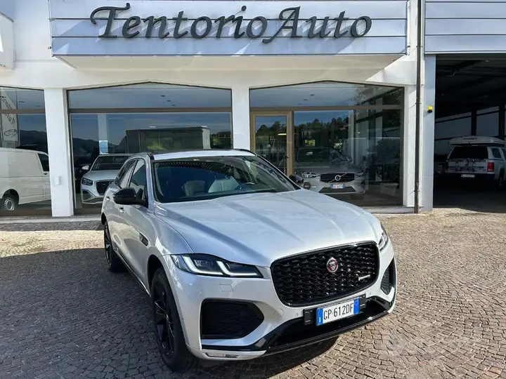 Jaguar F-Pace