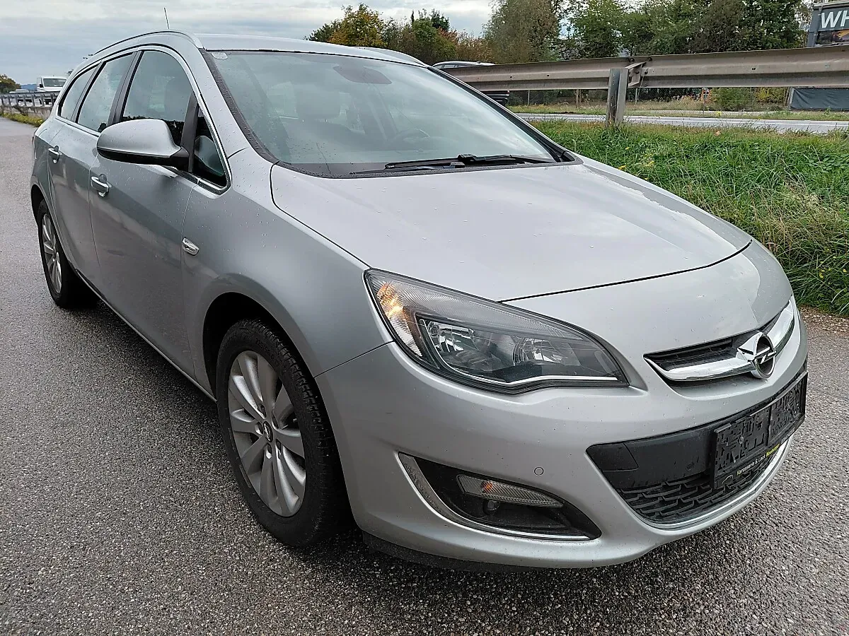 Opel Astra 2016 photo 2