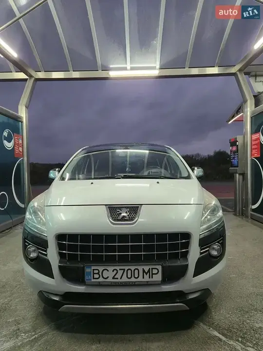 Peugeot 3008 2012 photo 2