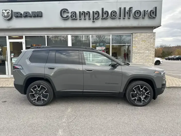 Jeep Cherokee 2027 photo 4