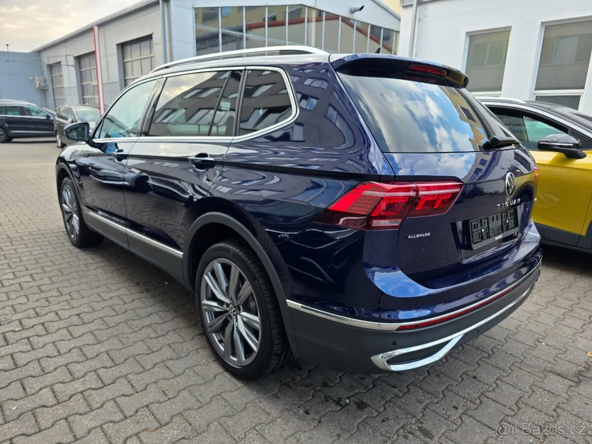Volkswagen Tiguan Allspace 2023 photo 3