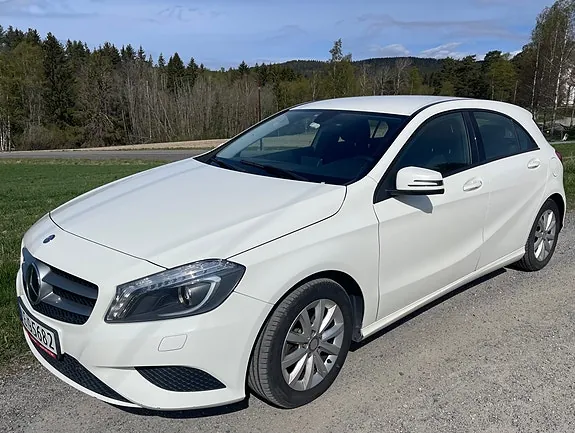 Mercedes-Benz A180 2014 photo 4
