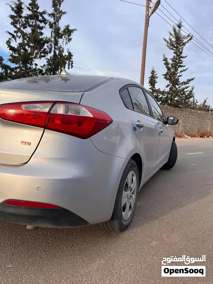 Kia K3 2013 photo 4