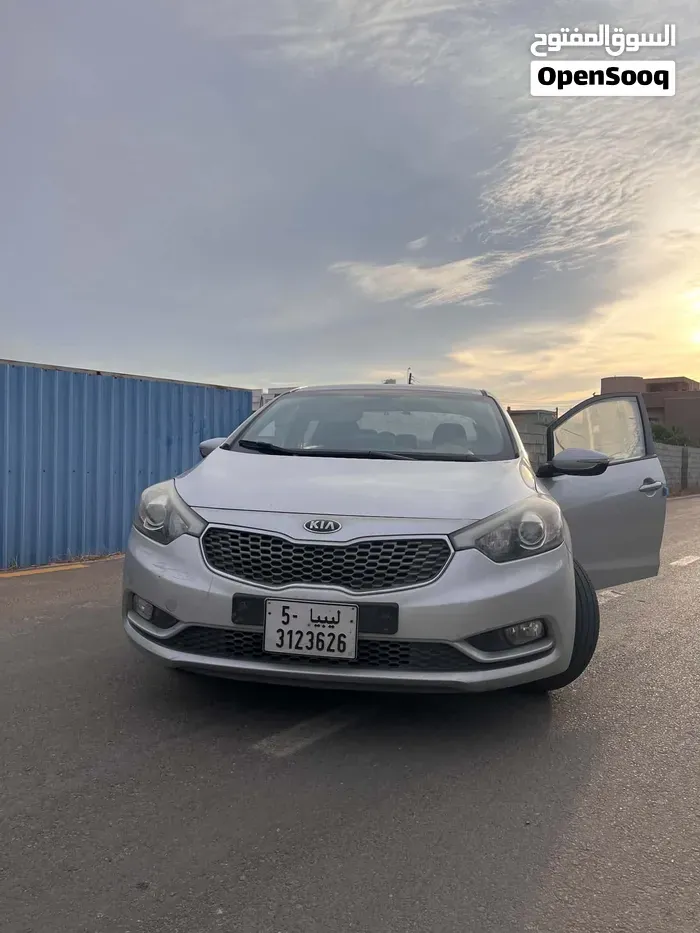 Kia K3 2013 photo 2