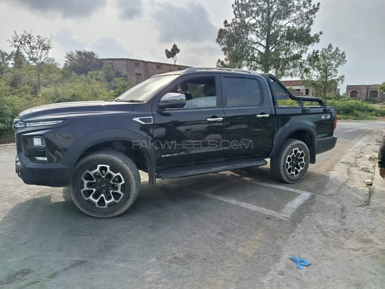 JAC T9