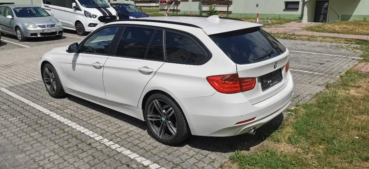 BMW 3 Series 2013 photo 3