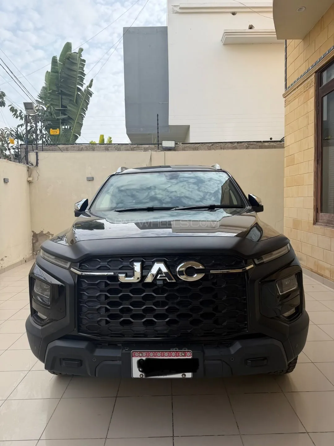 JAC T9