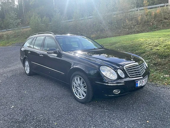 Mercedes-Benz E220 D
