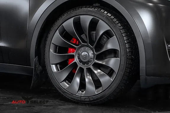 Tesla Model Y 2023 photo 3