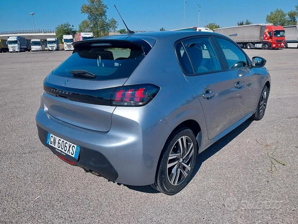 Peugeot 208 2023 photo 4