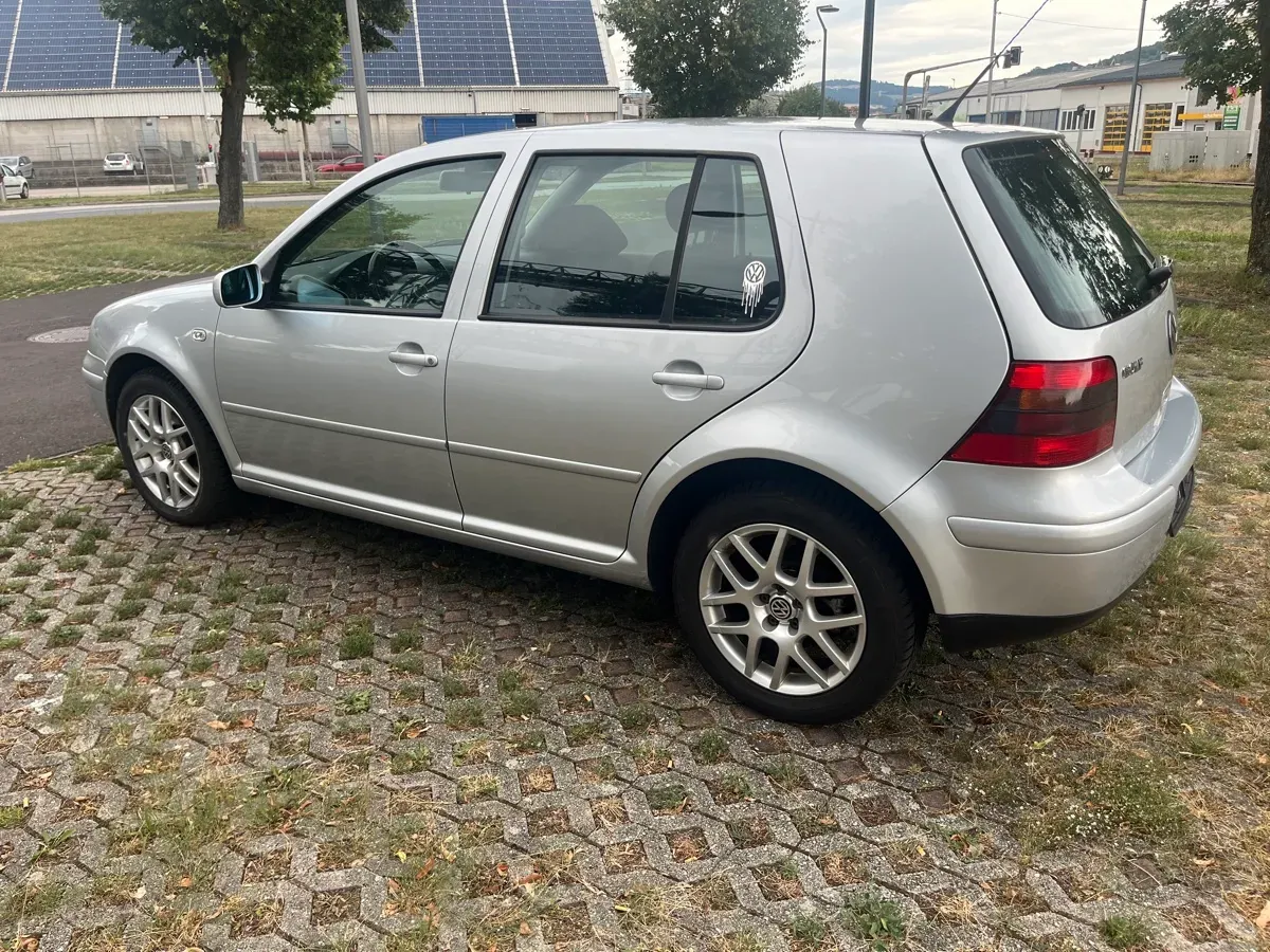 Volkswagen Golf 2003 photo 3
