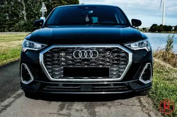 Audi Q3 2023 photo 2