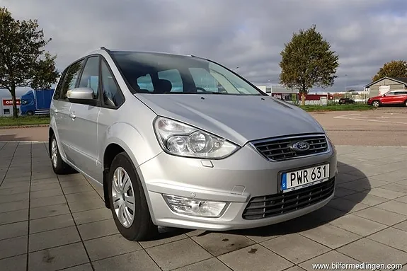 Ford Galaxy 2015 photo 3