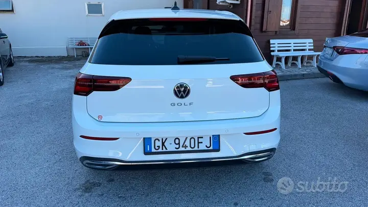 Volkswagen Golf 8 2022 photo 2