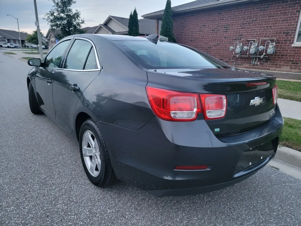 Chevrolet Malibu 2015 photo 3