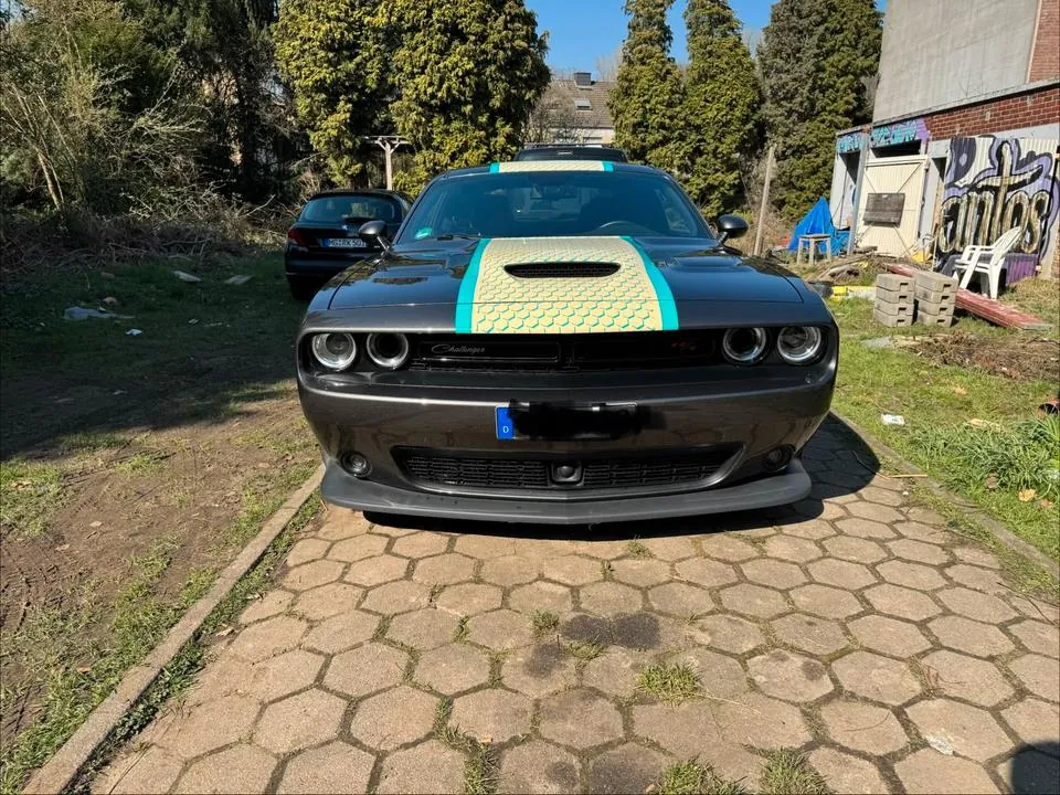Dodge Challenger