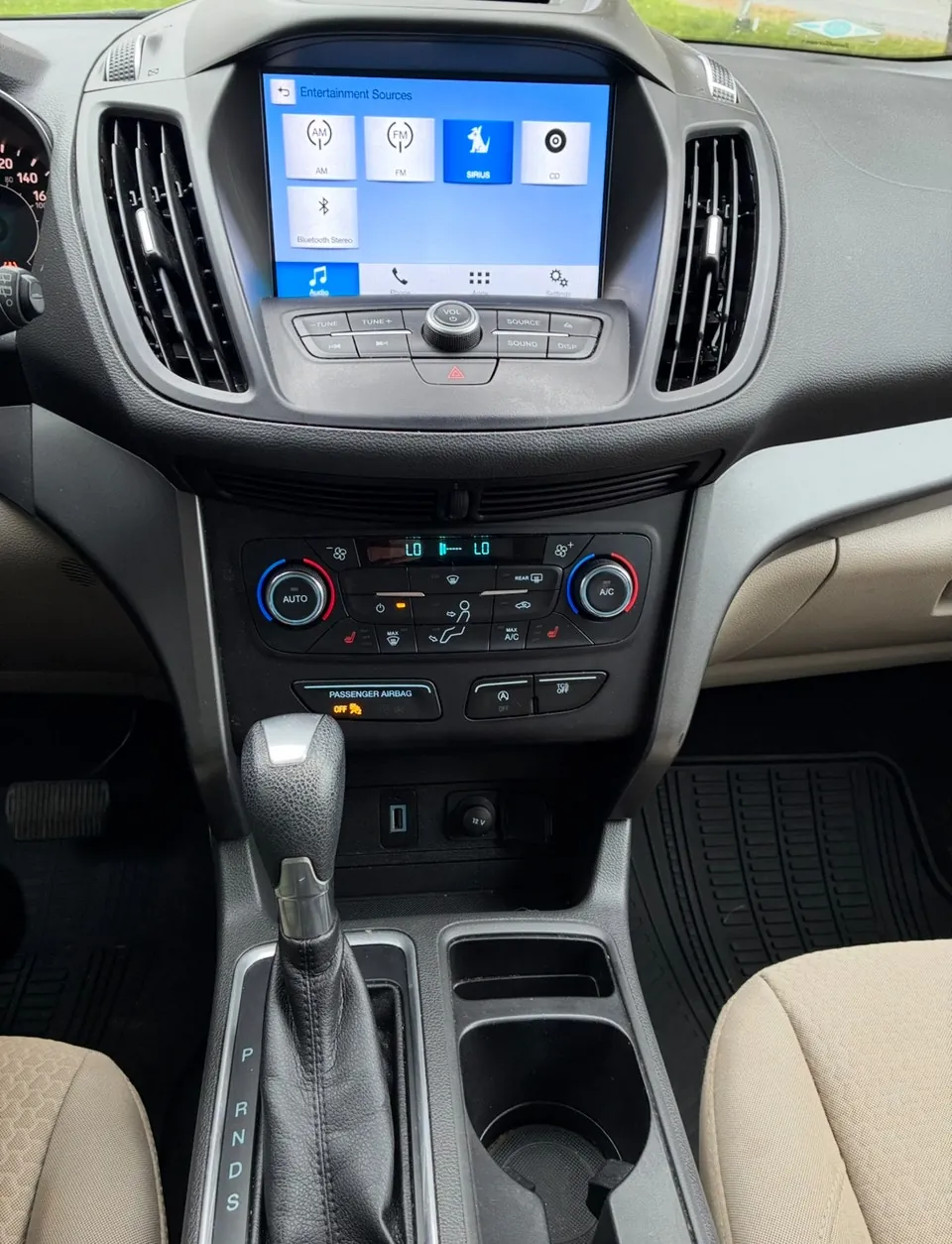 Ford Escape 2017 photo 3