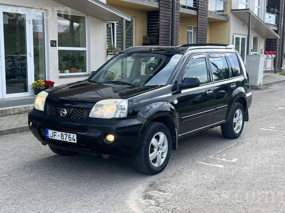 Nissan X-Trail 2005 photo 2