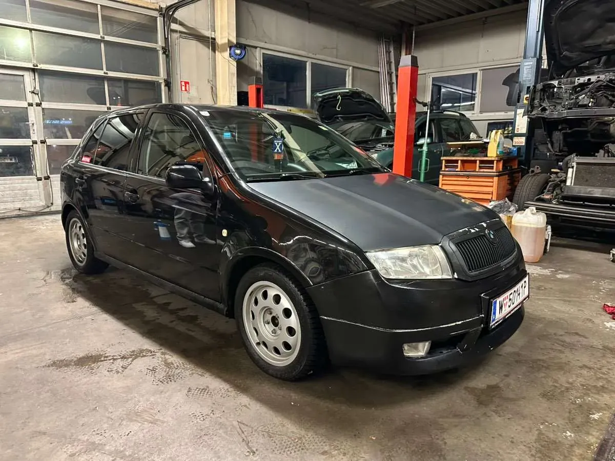 Skoda Fabia 2003 photo 2