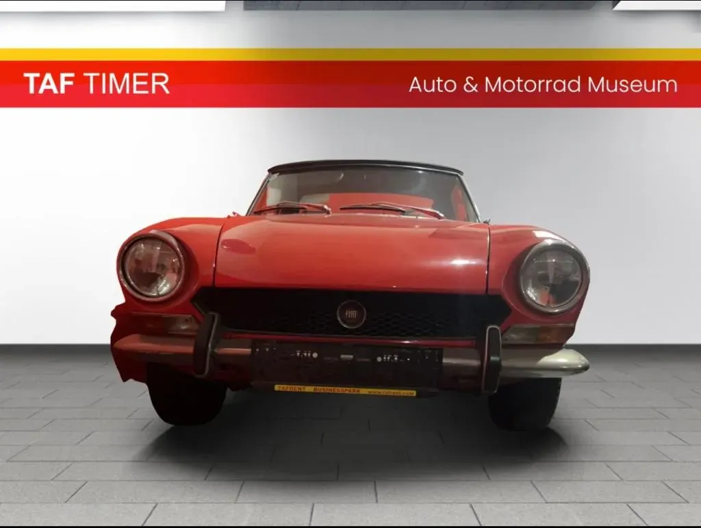 Fiat 124 Spider 1972 photo 2